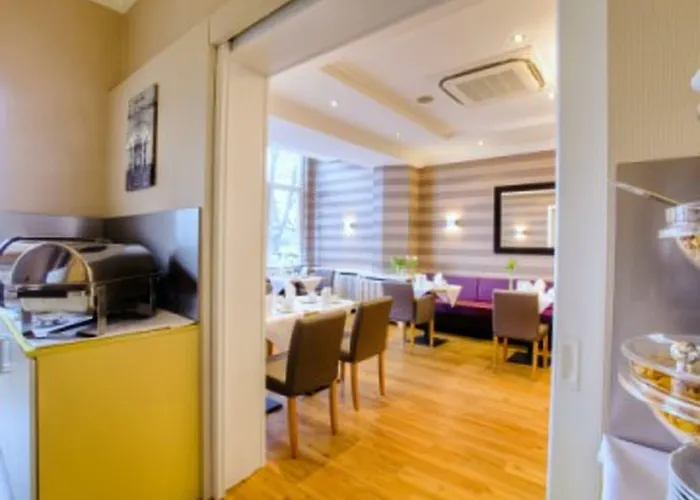 Hotel Relexa Bellevue An Der Alster 3*